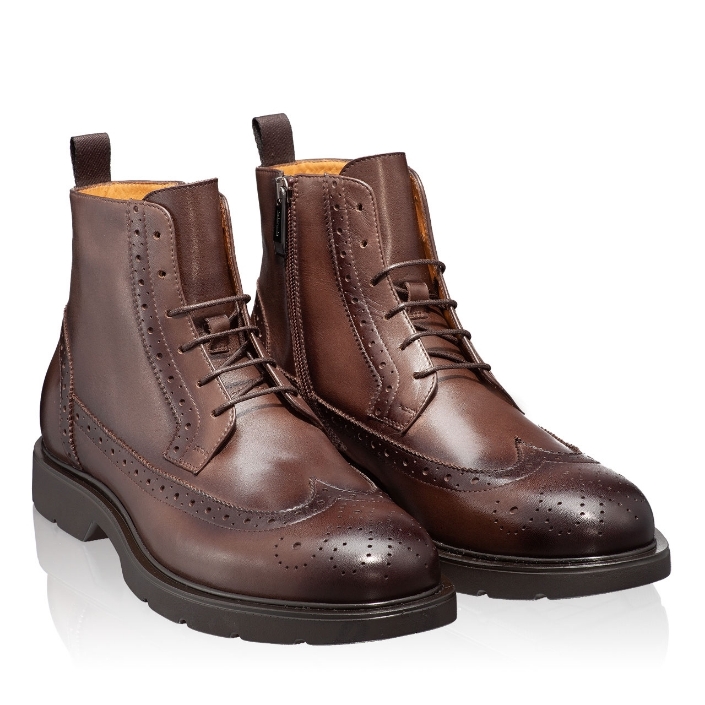 6925 Vitello T. Moro