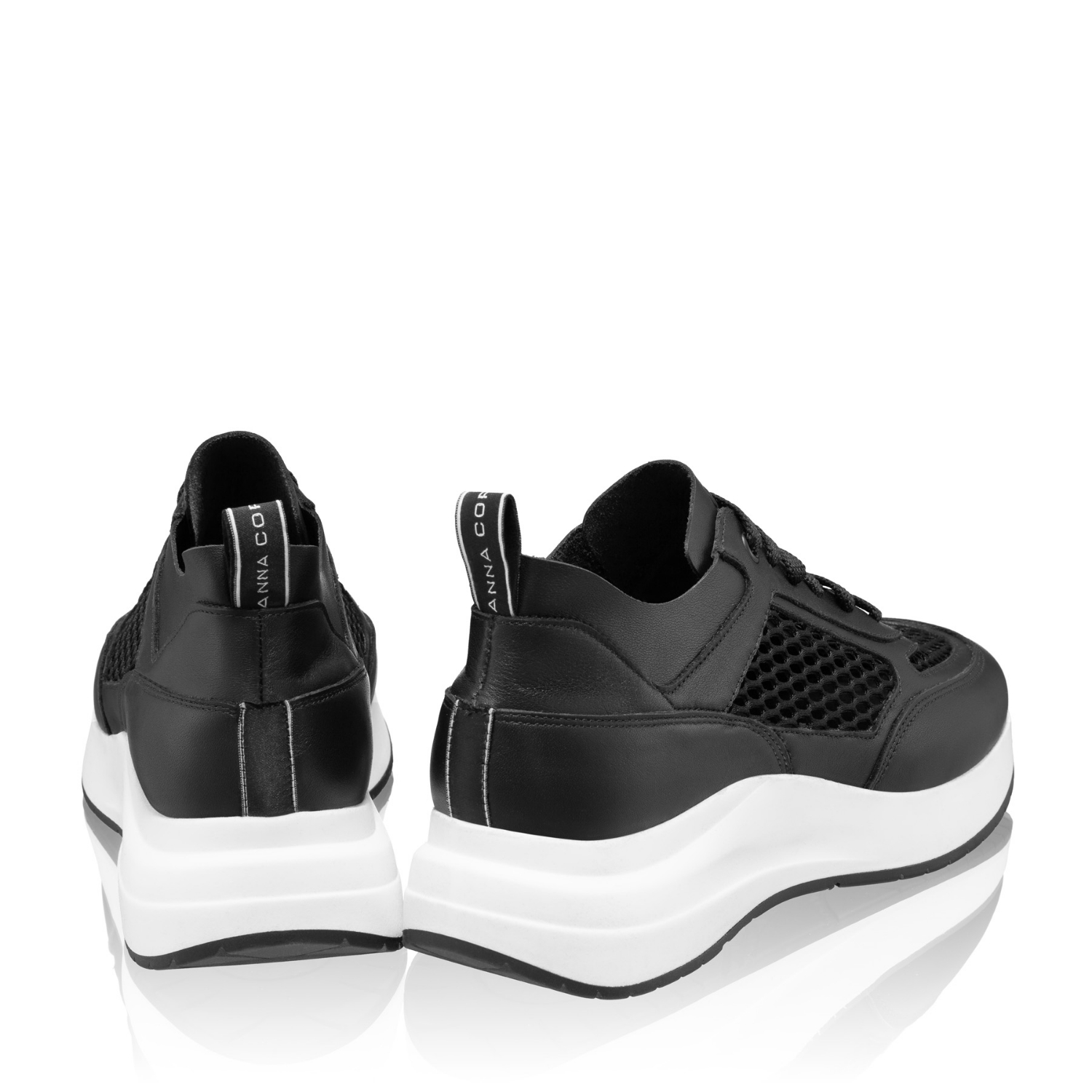 Picture of 8132 Vitello+Black Mesh 