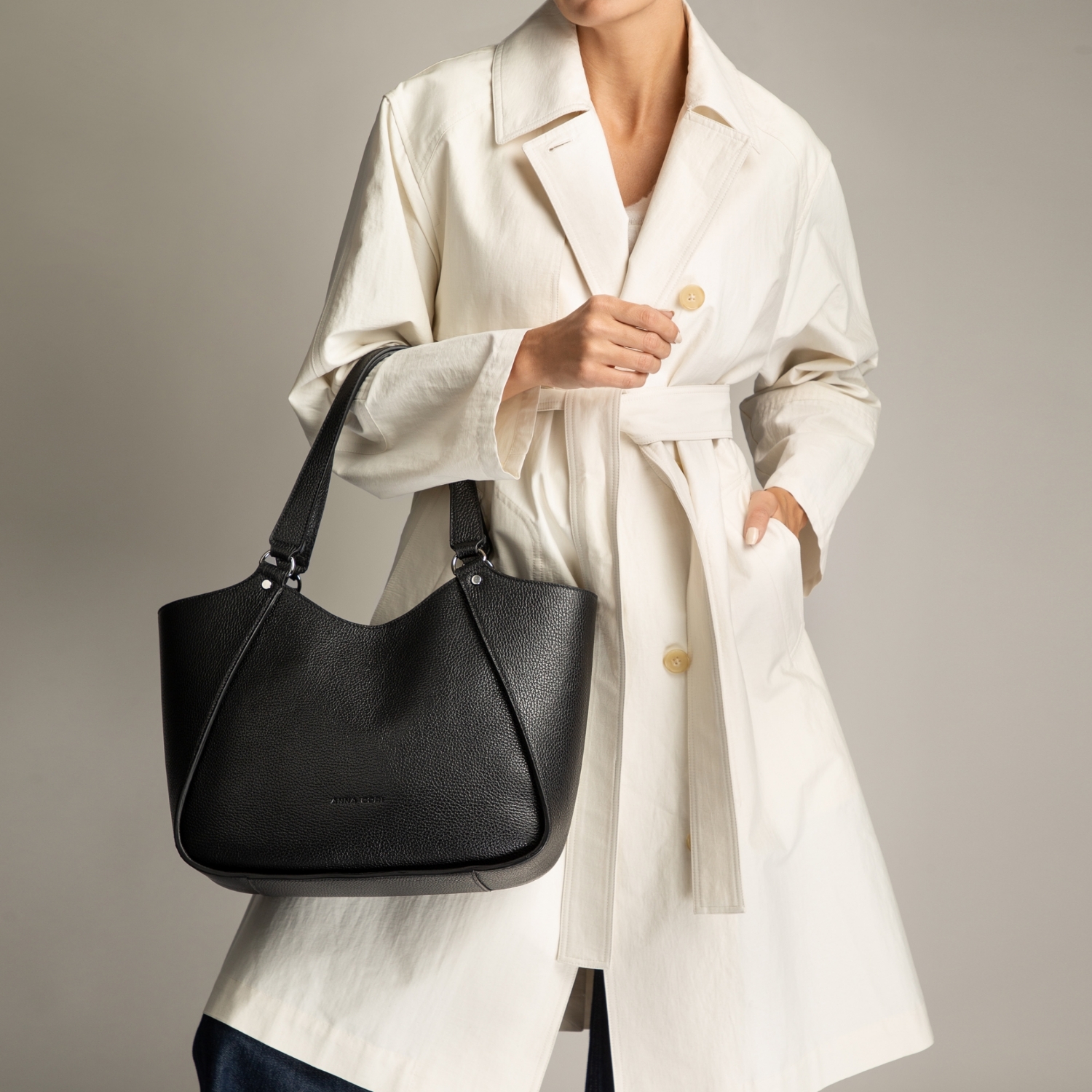 Imagine Geanta dama de Mana GELIA 03 BOTTALATO NEGRU